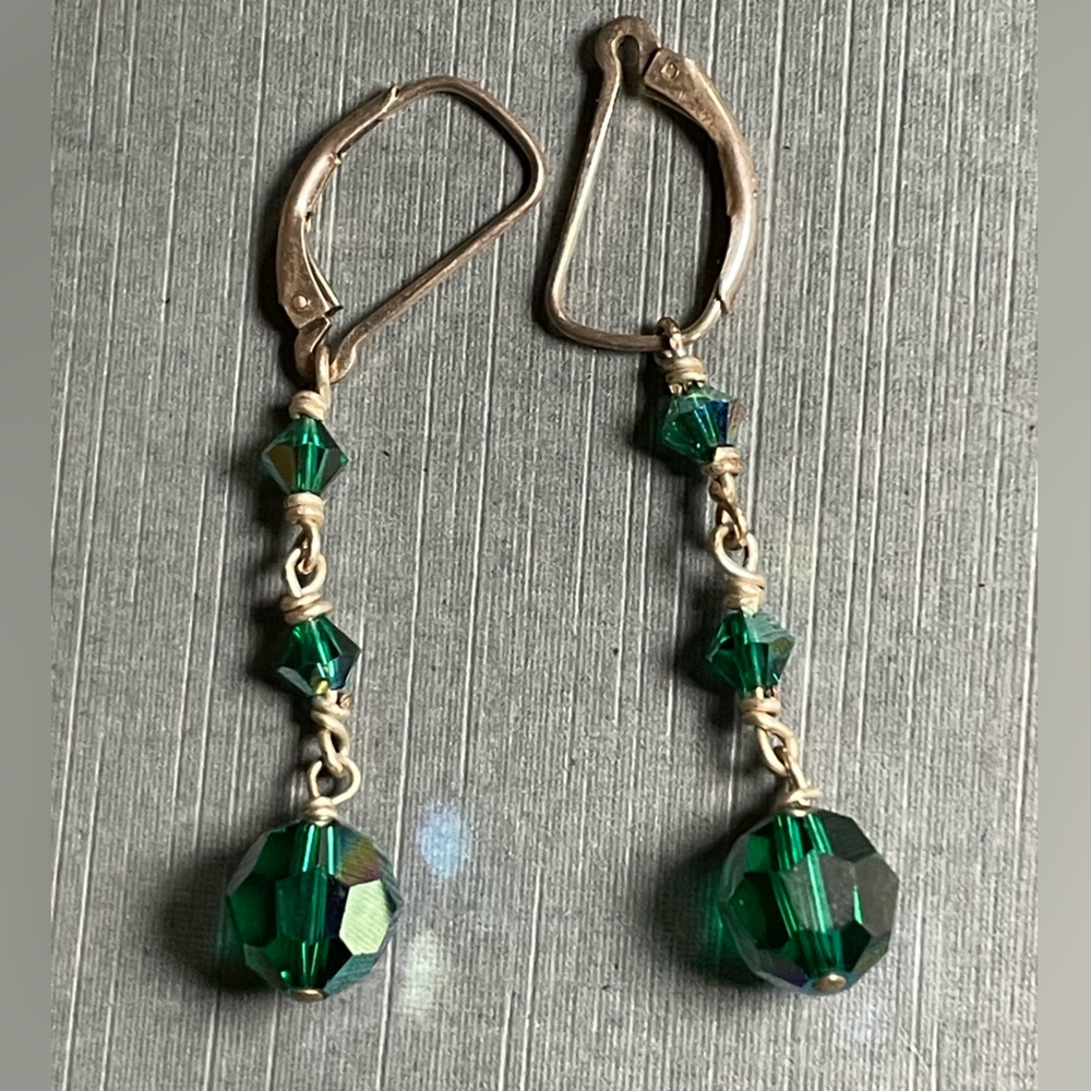 Simple + elegant green dangly earrings